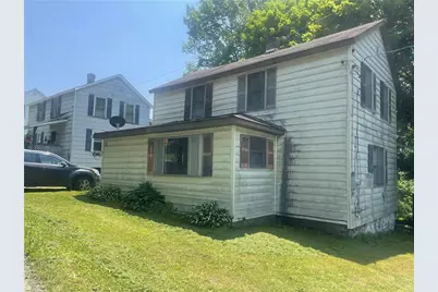 27 Chestnut St, Pine Township-Hellwood, PA 15745 - Photo 1