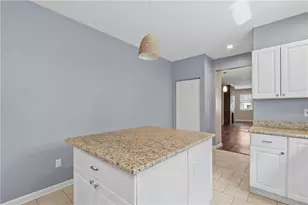 841 Blossom Wy, Pittsburgh, PA 15212 - Photo 9