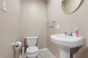 841 Blossom Wy, Pittsburgh, PA 15212 - Photo 11