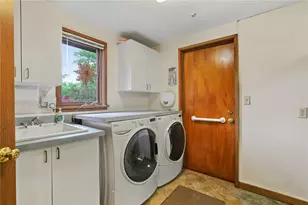 2370 Morrow Rd, Pittsburgh, PA 15241 - Photo 21