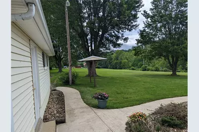 767 Marianna Lone Pine Rd, West Bethlehem, PA 15311 - Photo 9