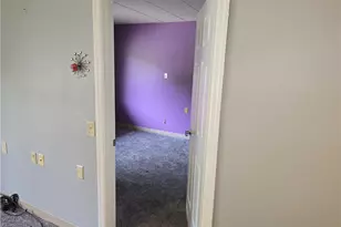 1987 Centurion Dr, Pittsburgh, PA 15221 - Photo 13