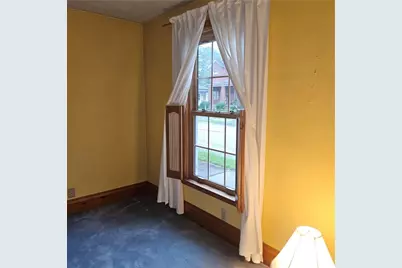 111 Laughlin St, Dawson, PA 15428 - Photo 5