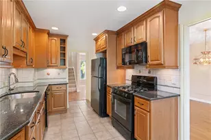 100 Denniston St, Pittsburgh, PA 15206 - Photo 5