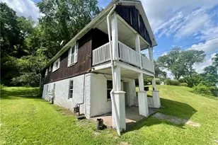 901 N Ashland Ave, New Castle, PA 16102 - Photo 1