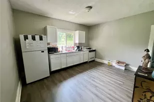 901 N Ashland Ave, New Castle, PA 16102 - Photo 3