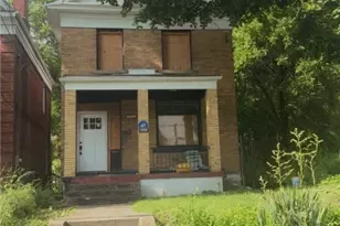 7335 Hermitage St, Homewood Brushton, PA 15208 - Photo 3