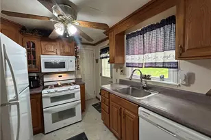 12128 Harvard Dr, Pittsburgh, PA 15235 - Photo 15