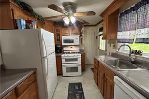 12128 Harvard Dr, Pittsburgh, PA 15235 - Photo 13