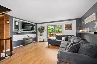 301 Holland Court, Findlay Township, PA 15108 - Photo 5