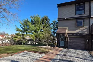 301 Holland Ct, Findlay Township, PA 15108 - Photo 37