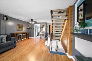 301 Holland Ct, Findlay Township, PA 15108 - Photo 9