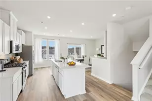 185 Sweetwater Dr, Moon/Crescent Twp, PA 15108 - Photo 7