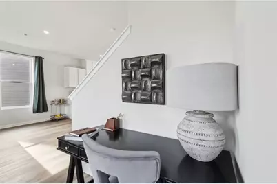 185 Sweetwater Dr, Moon/Crescent Twp, PA 15108 - Photo 9