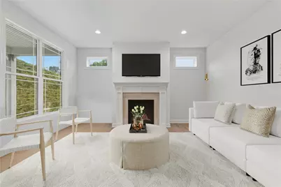 1004 Lakeshore Drive, Baden, PA 15005 - Photo 9