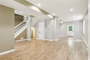 515 Peebles St, Pittsburgh, PA 15221 - Photo 11