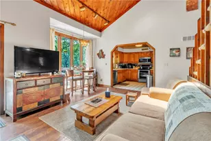 530 Perry Hwy, Lancaster Township, PA 16037 - Photo 11