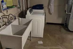 1230 Northwestern Dr, Monroeville, PA 15146 - Photo 23