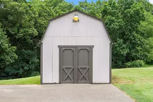 753 Bullcreek, Twp of But SE, PA 16002 - Photo 27