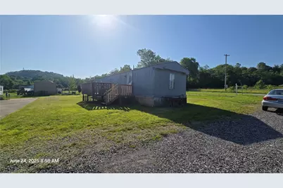 32 Granite Dr, Union Township, PA 15332 - Photo 1