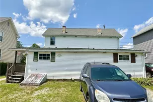 1515 W Crawford Ave, Dunbar Township, PA 15425 - Photo 3