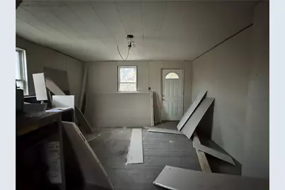 861 Koehlar Ave, Donora, PA 15033 - Photo 27