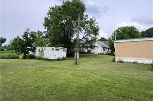 275 S Duffy Rd, Twp of But SW, PA 16001 - Photo 15