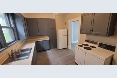 304 Elm Ave, Sharon, PA 16146 - Photo 5