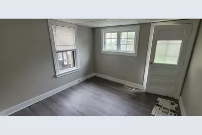 304 Elm Ave, Sharon, PA 16146 - Photo 9