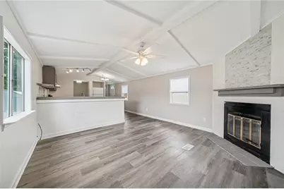 247 Colleen Ln, Hempfield Township, PA 15644 - Photo 5