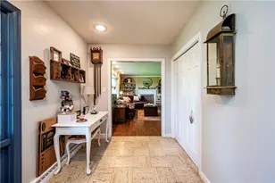 17 Sycamore St, Greensburg, PA 15601 - Photo 17