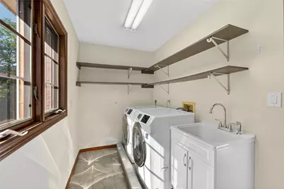 2455 Dogwood Dr, Pittsburgh, PA 15090 - Photo 17