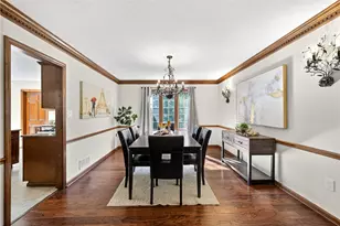 2455 Dogwood Dr, Pittsburgh, PA 15090 - Photo 11