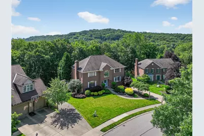 2455 Dogwood Dr, Pittsburgh, PA 15090 - Photo 3