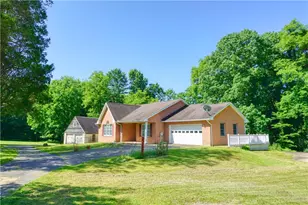 1664 N Main St Ext, Center Township, PA 16001 - Photo 1