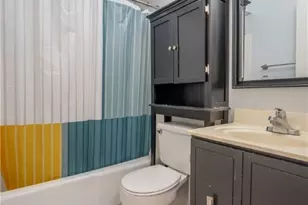 1230 Chatham Park Dr, Scott Township, PA 15216 - Photo 13