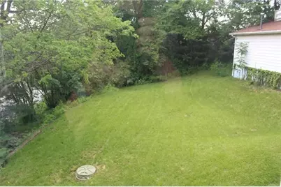 995 A Brodhead, Moon/Crescent Twp, PA 15108 - Photo 3