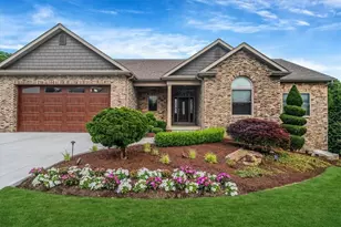 155 Chavelle Ct, Pittsburgh, PA 15239 - Photo 1