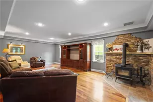 102 Klages Rd, Donegal, PA 15376 - Photo 13