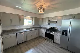 540 Fayette, Rostraver, PA 15012 - Photo 9