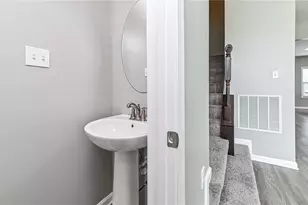 400 Fairmont Dr, Marshall, PA 15090 - Photo 13