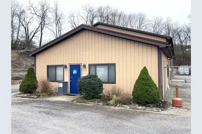 1227 Sunset Dr, Center Township, PA 16001 - Photo 1