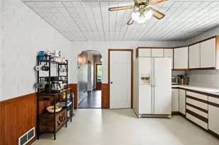 7712 Noblestown, North Fayette, PA 15057 - Photo 9