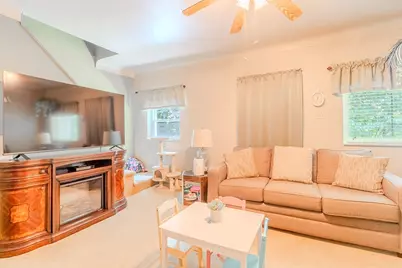 93 Semmens St, Wilkins Township, PA 15145 - Photo 11