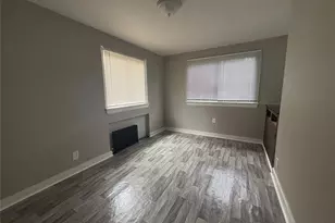 560 Wylie Ave, Clairton, PA 15025 - Photo 5