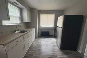 560 Wylie Ave, Clairton, PA 15025 - Photo 3