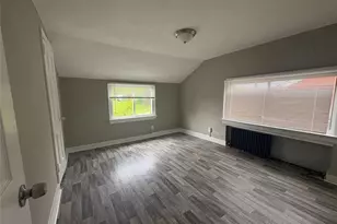 560 Wylie Ave, Clairton, PA 15025 - Photo 9