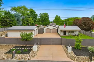 202 Woodlawn Rd, Cranberry Township, PA 16066 - Photo 1