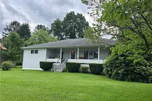 968 Fredonia Rd, Mercer Boro, PA 16153 - Photo 1