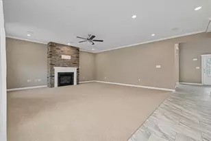 1103 Deerfield Dr, Pittsburgh, PA 15143 - Photo 21